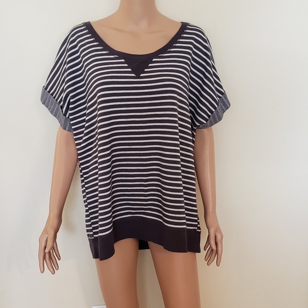 HANES - SHORT CUFF SLEEVE TOP